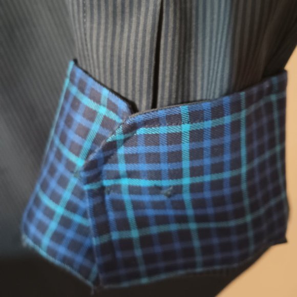 NWOT ~ Egara's Long Sleeved No Iron, Slim Fit Dress Shirt (Size: Large) - Picture 5 of 5